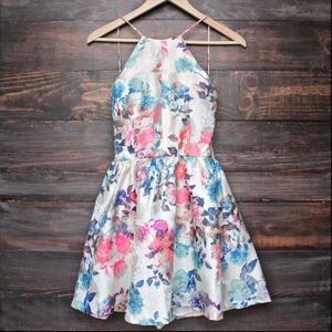 L'ATISTE Elegant White Dress